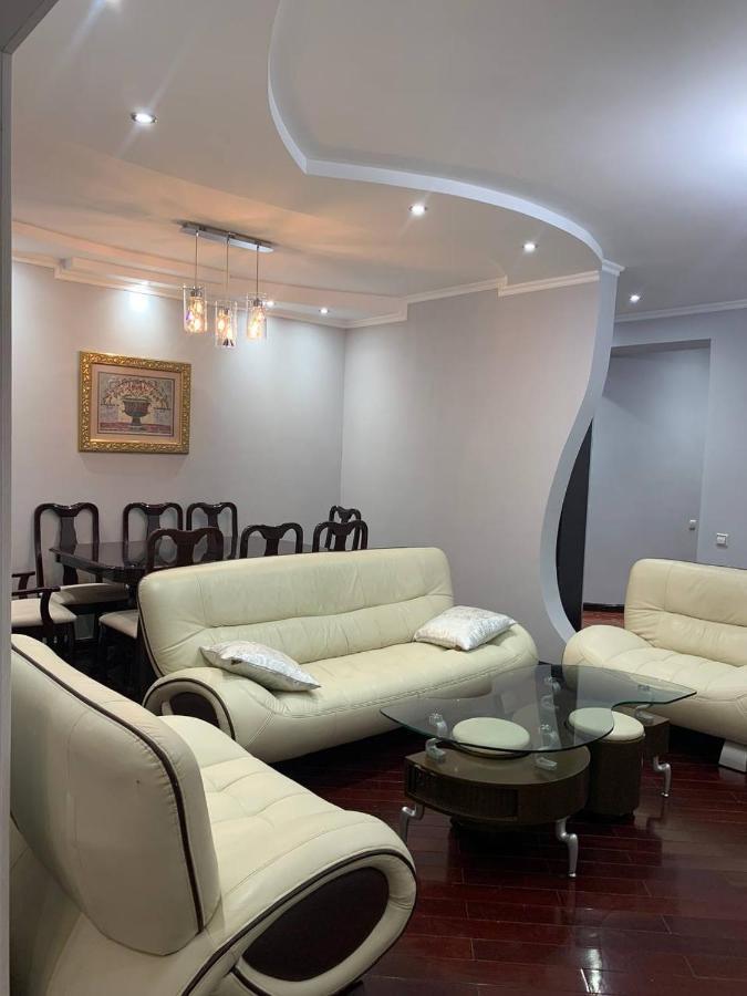 טשקנט Beautiful Apartments In The Heart Of The City מראה חיצוני תמונה