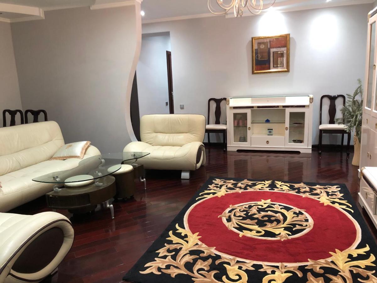 טשקנט Beautiful Apartments In The Heart Of The City מראה חיצוני תמונה